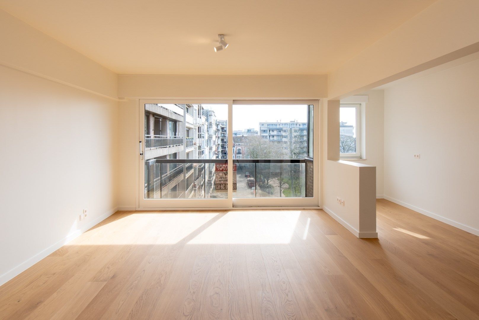 LUXUEUS GERENOVEERD 2 SLPK APP MET ZICHT OP GROEN foto 24