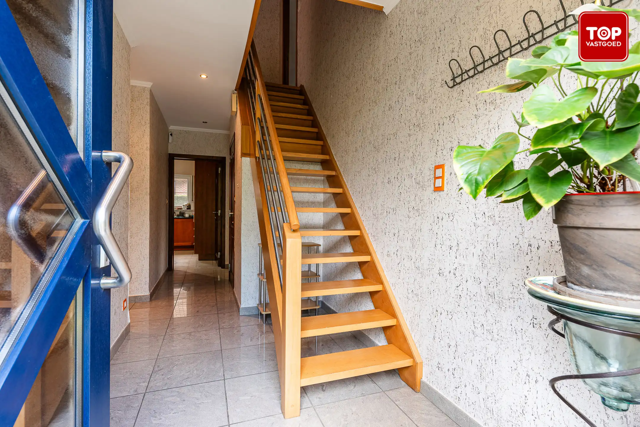 Instapklare open bebouwing in een rustige straat zonder doorgaand verkeer.  foto 3