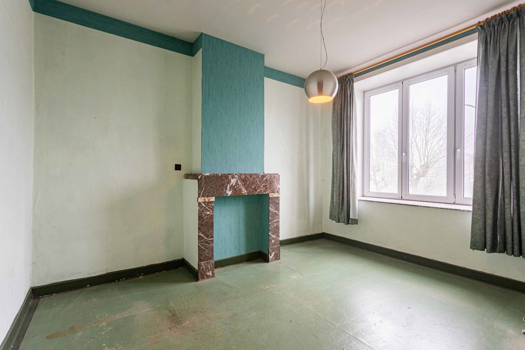 Charmante, te moderniseren stadswoning met tuintje. foto 14