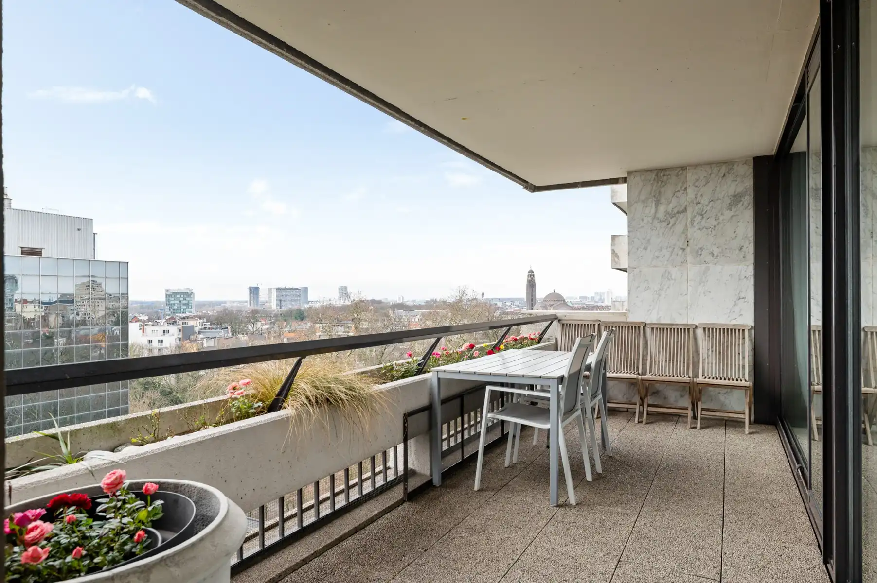 Gezellig, instapklaar appartement 141m² + 26m² terras foto 12