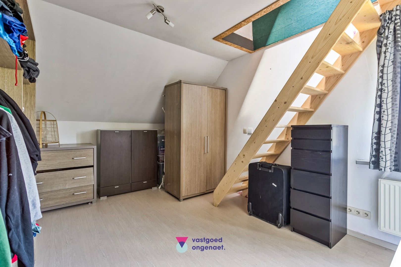Te koop: Unieke en Rustig Gelegen Villa in Evergem foto 17