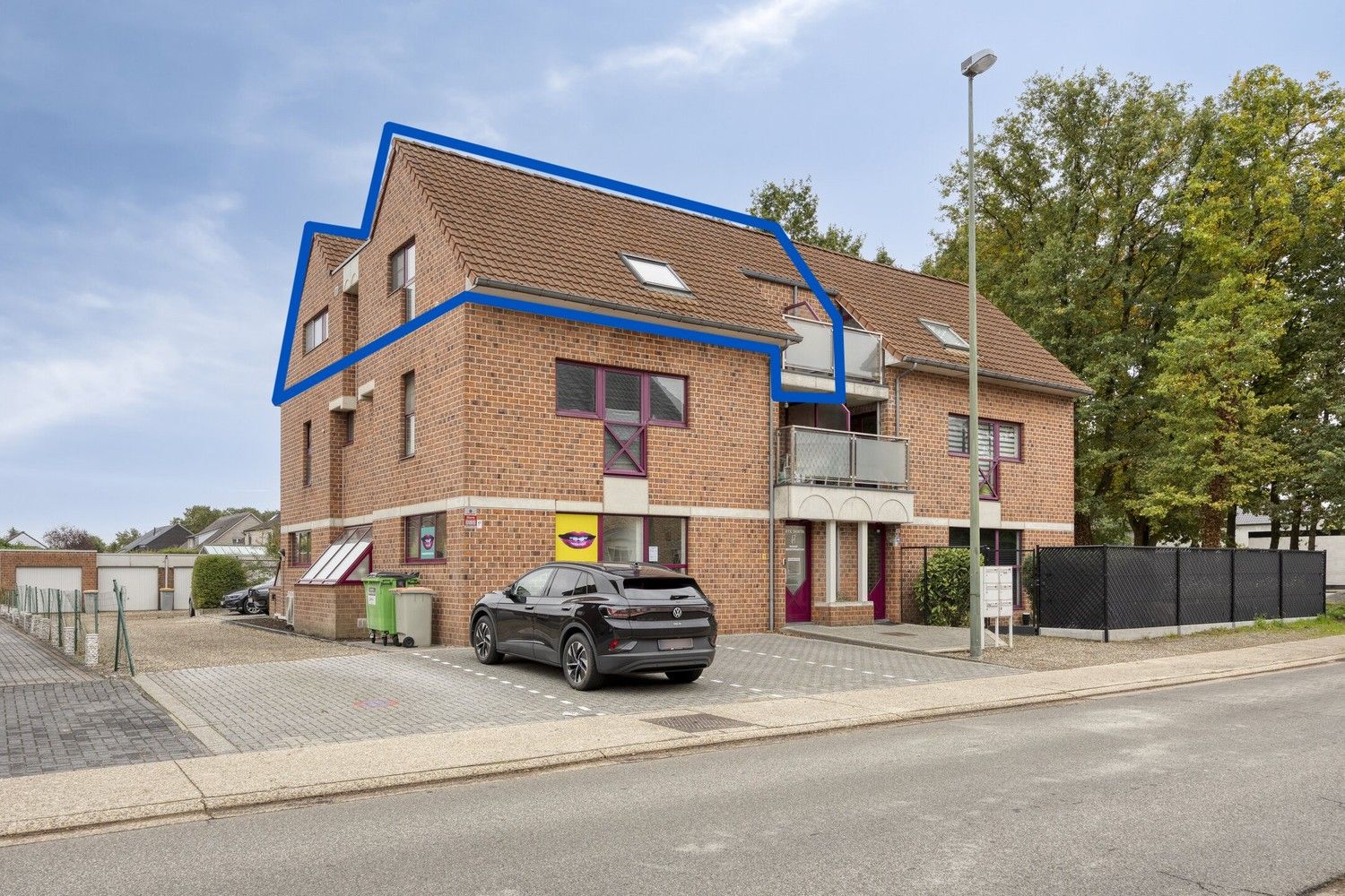 Instapklaar appartement met twee slaapkamers in Maasmechelen foto 2