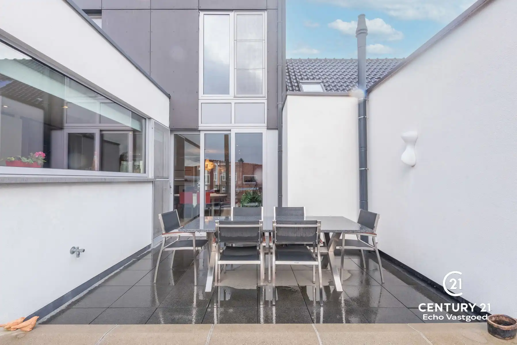 Instapklaar handelspand met duplex en tuin in Rijkevorsel foto 12