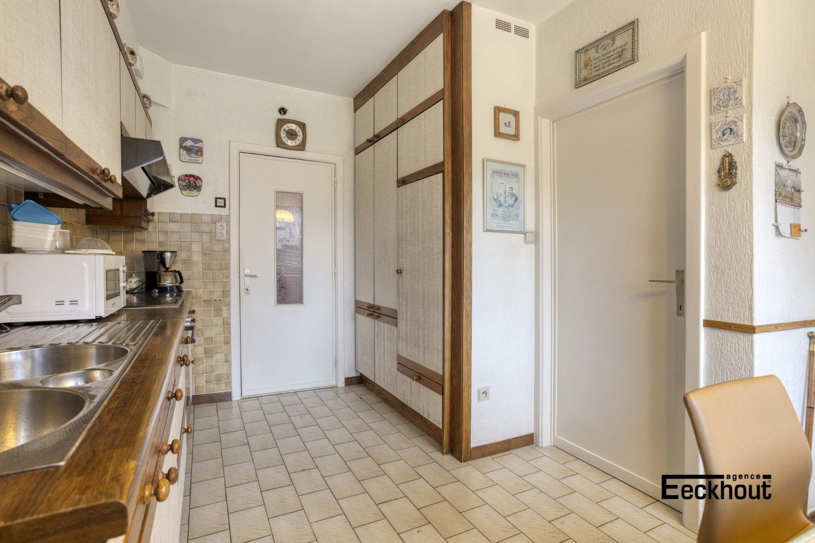 Charmante woning met verzorgde tuin en garage op wandelafstand van het strand te Bredene! foto 10