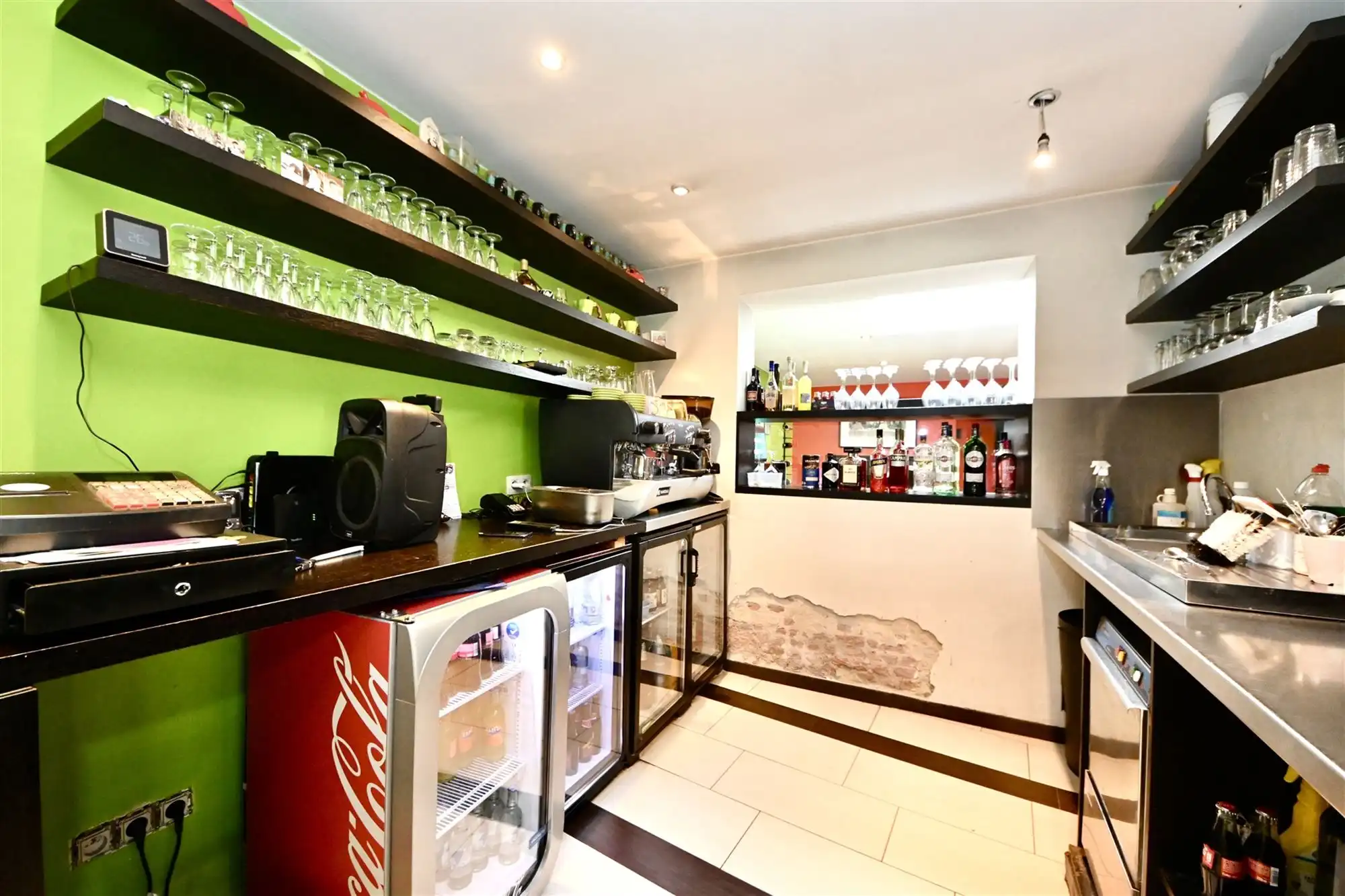 Handelspand met restaurant en appartement foto 13