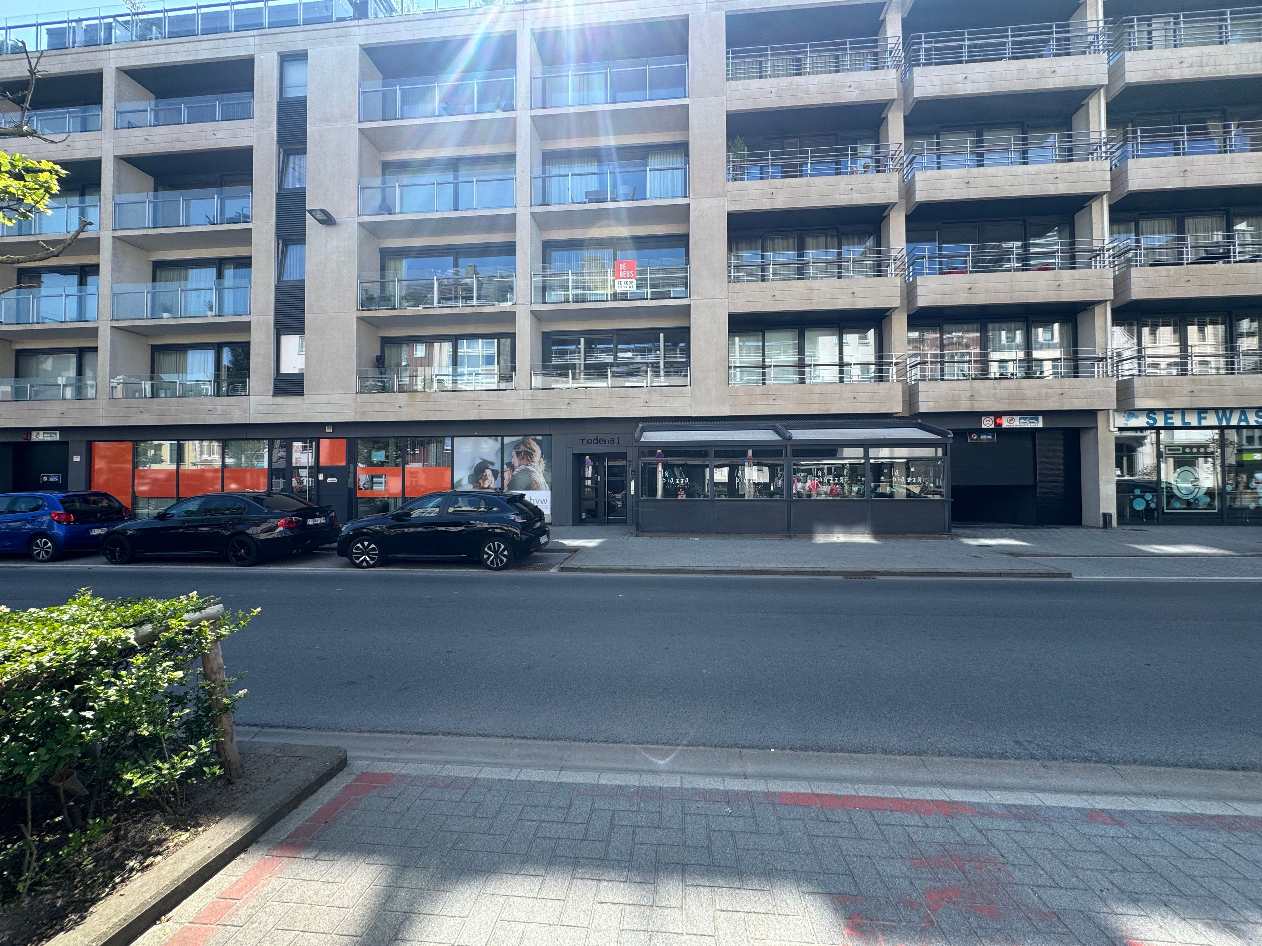 Ruime garagebox vlakbij Jachthaven foto 8