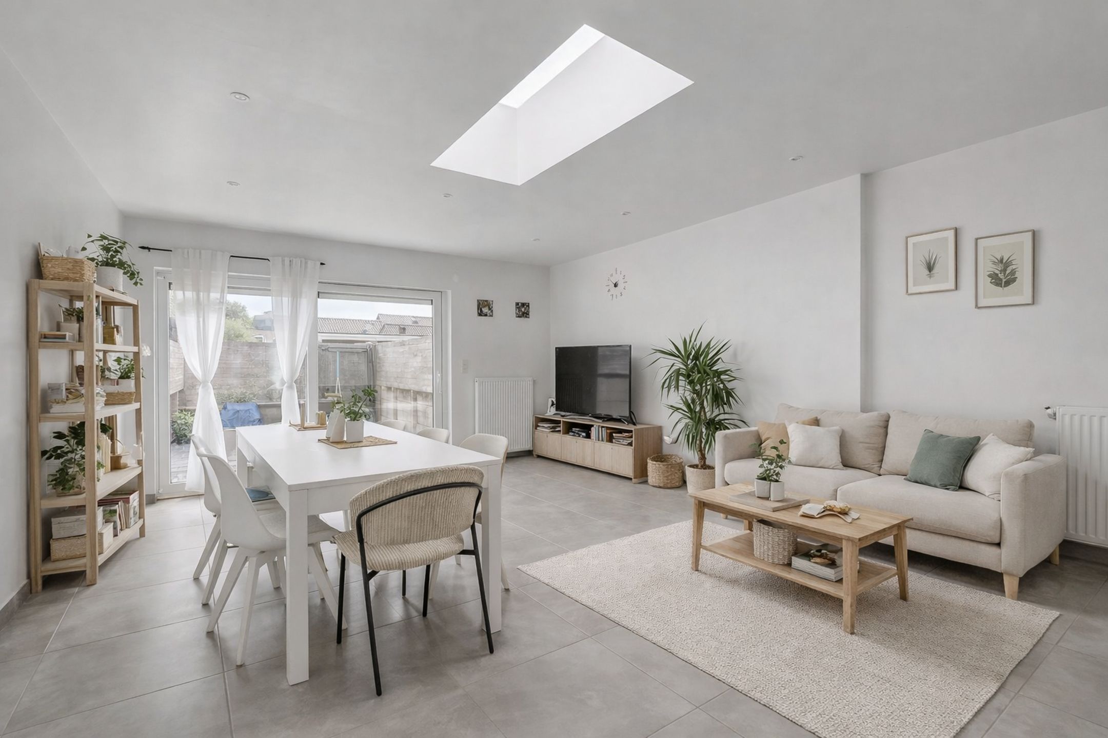 Unieke vastgoedbelegging/stadsappartement, 2 slk en ruim zonnig terras  foto 3