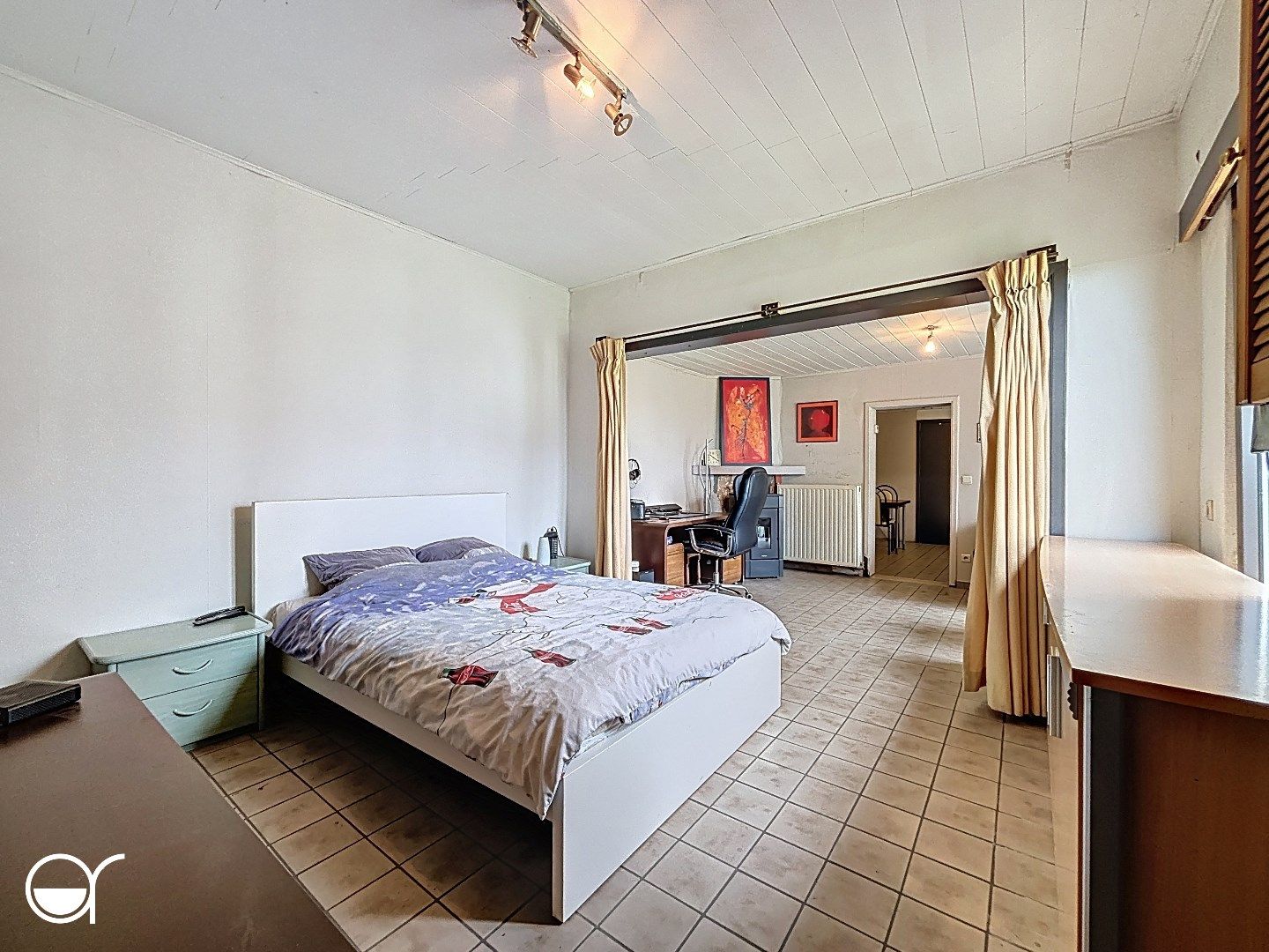 Te renoveren woning met uitzicht op de velden foto 3