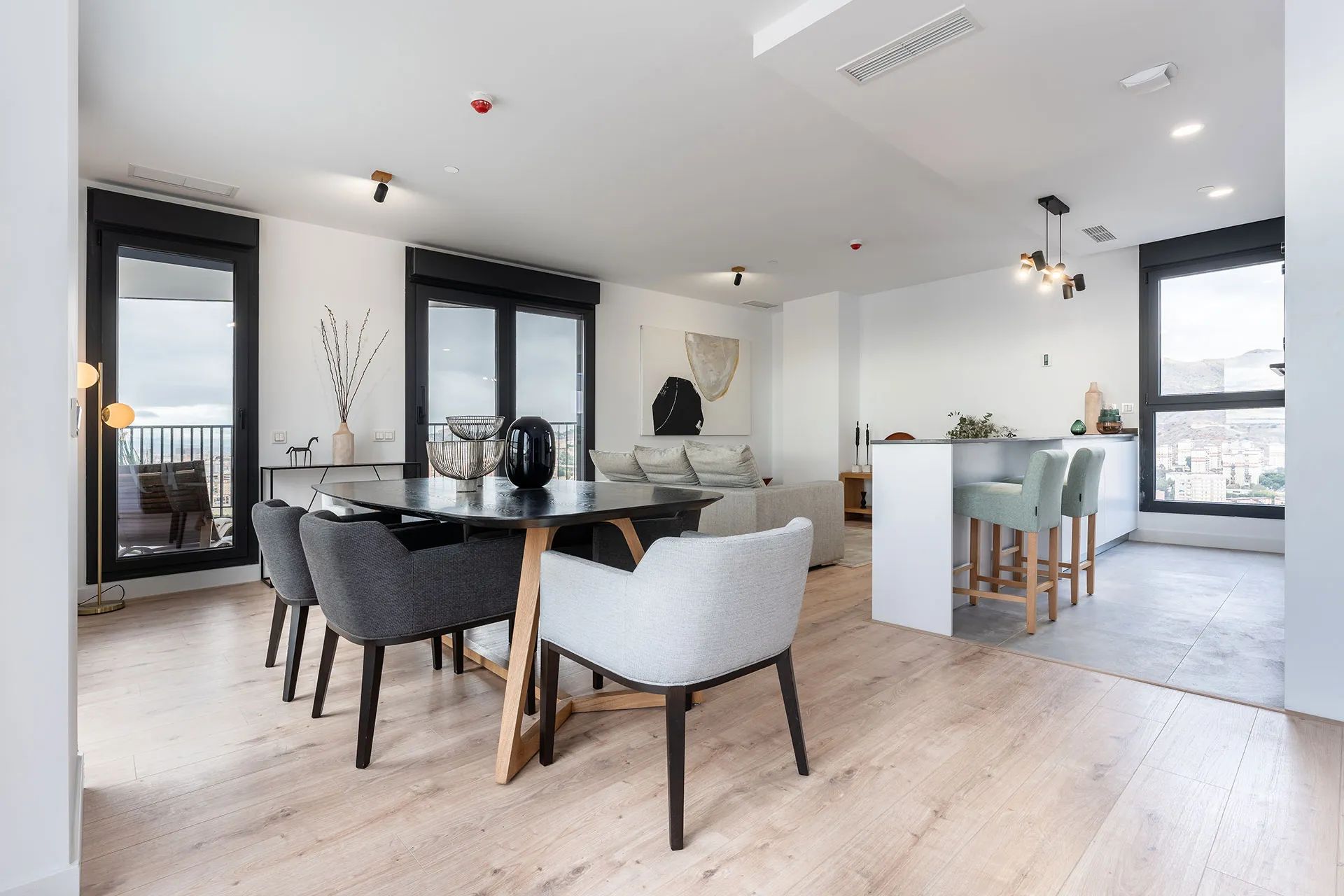 Creëer jouw unieke thuisgevoel in luxe appartementen waar comfort en stijl samenkomen - in het hart van Málaga foto 3