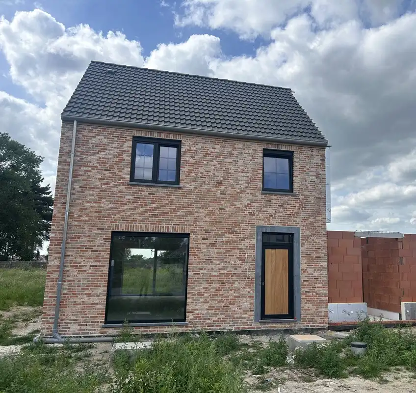 Hectaar bouwt halfopen woningen in Arisdonk, Waarschoot! foto 2