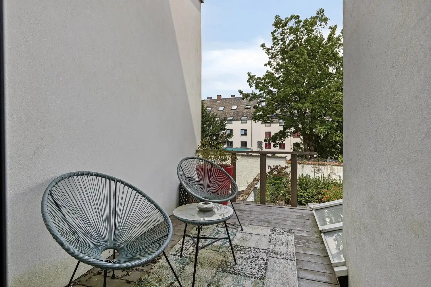 Exclusief gerenoveerd herenhuis met tuin aan de Coupure Rechts te Gent. foto 13