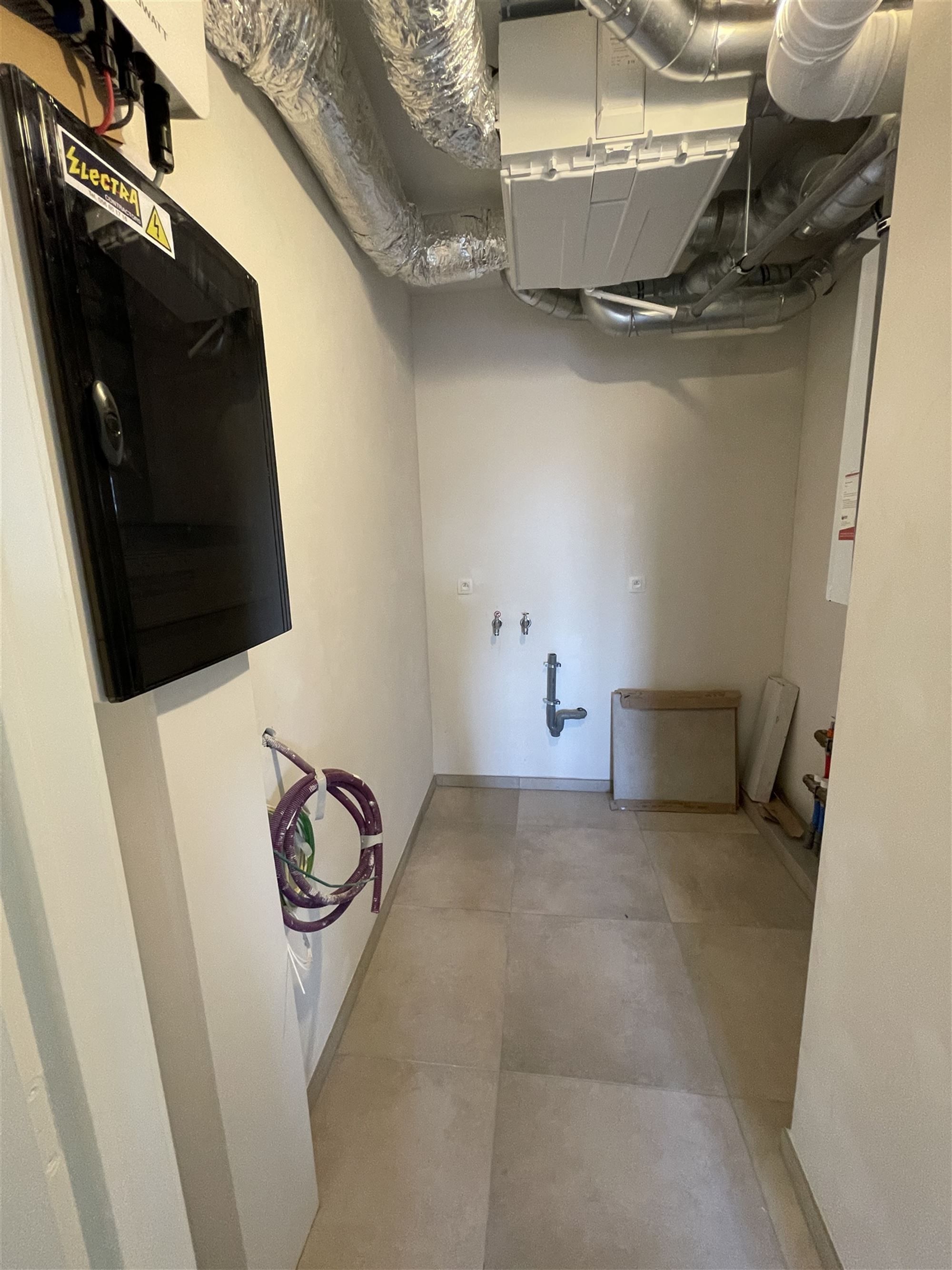 Nieuwbouw appartement met groot terras foto 8