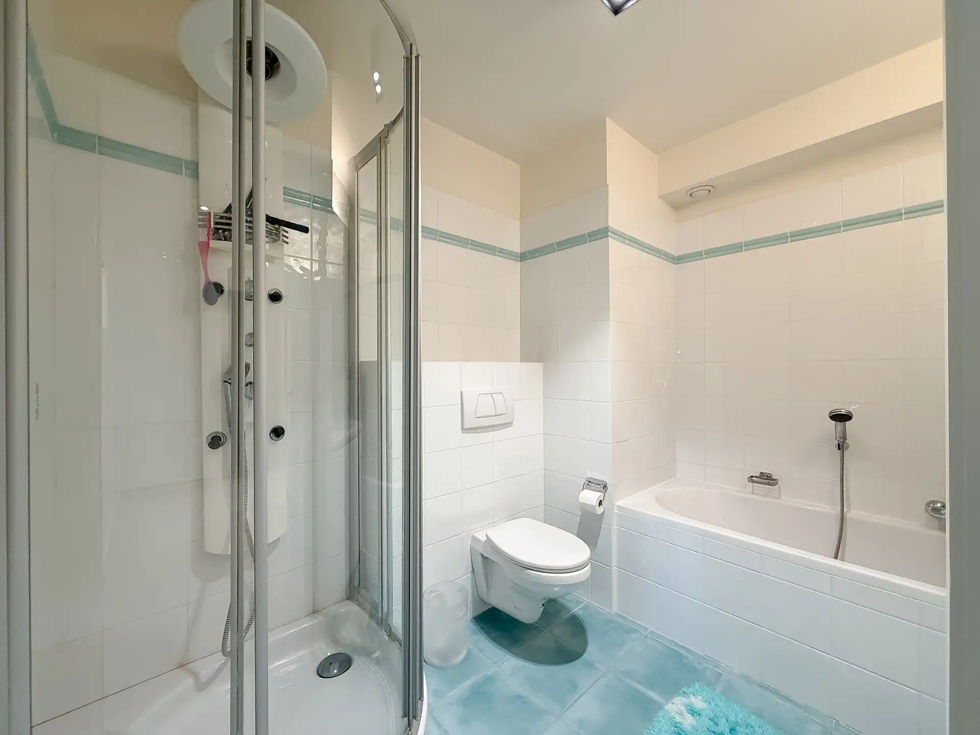 Lichtrijk appartement met terras en zeezicht in Duinbergen foto 15