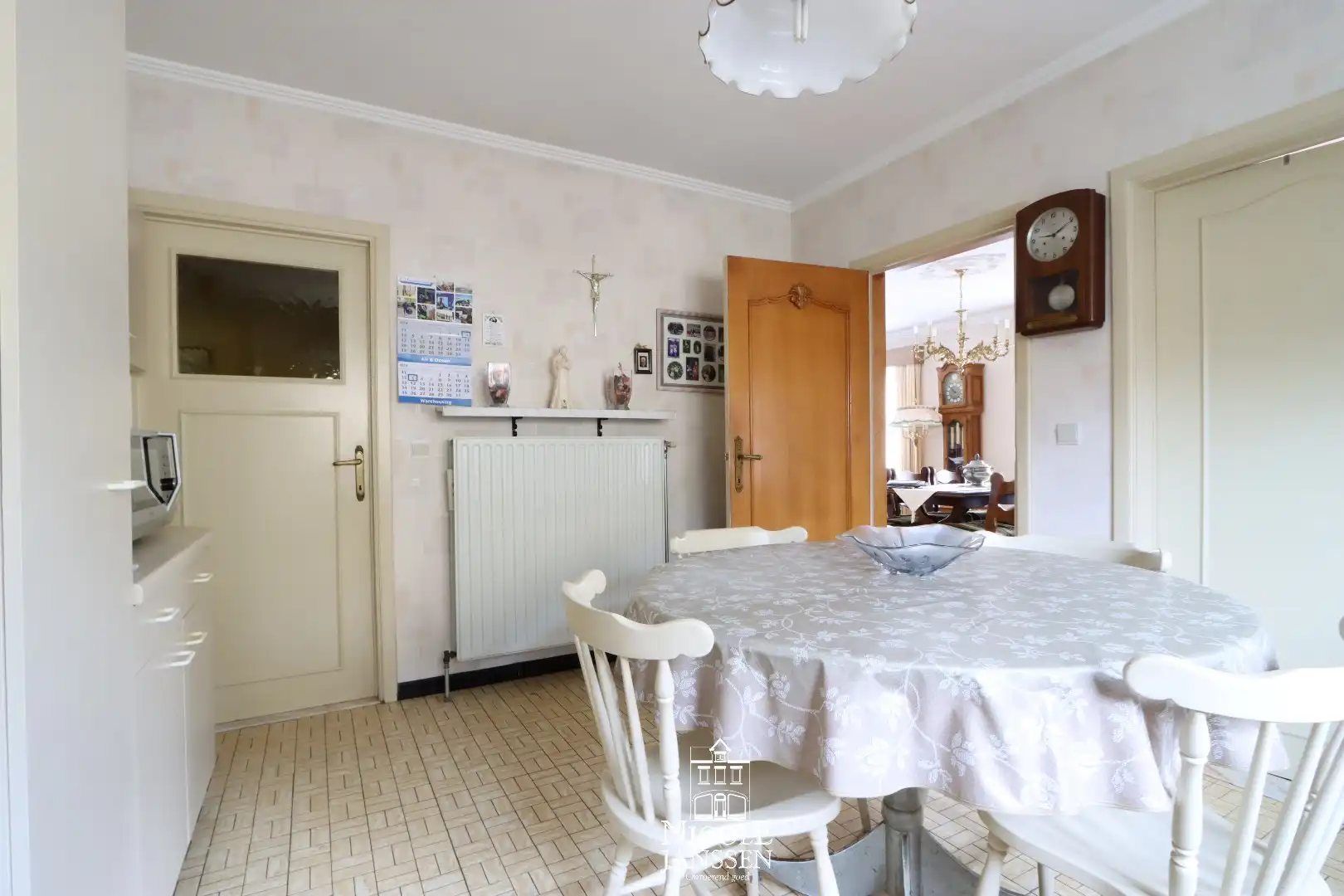 Verzorgde gelijkvloerse woning met tuin in verzorgde straat in centrum van Dilsen foto 9