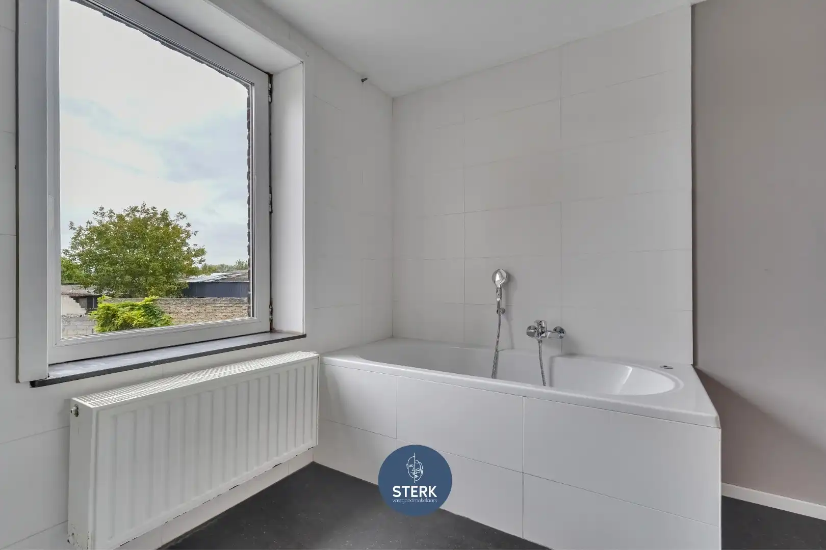 GEZINSWONING MET 2 RUIME SLPKS EN TUIN IN HARTJE KOTEM !  foto 15