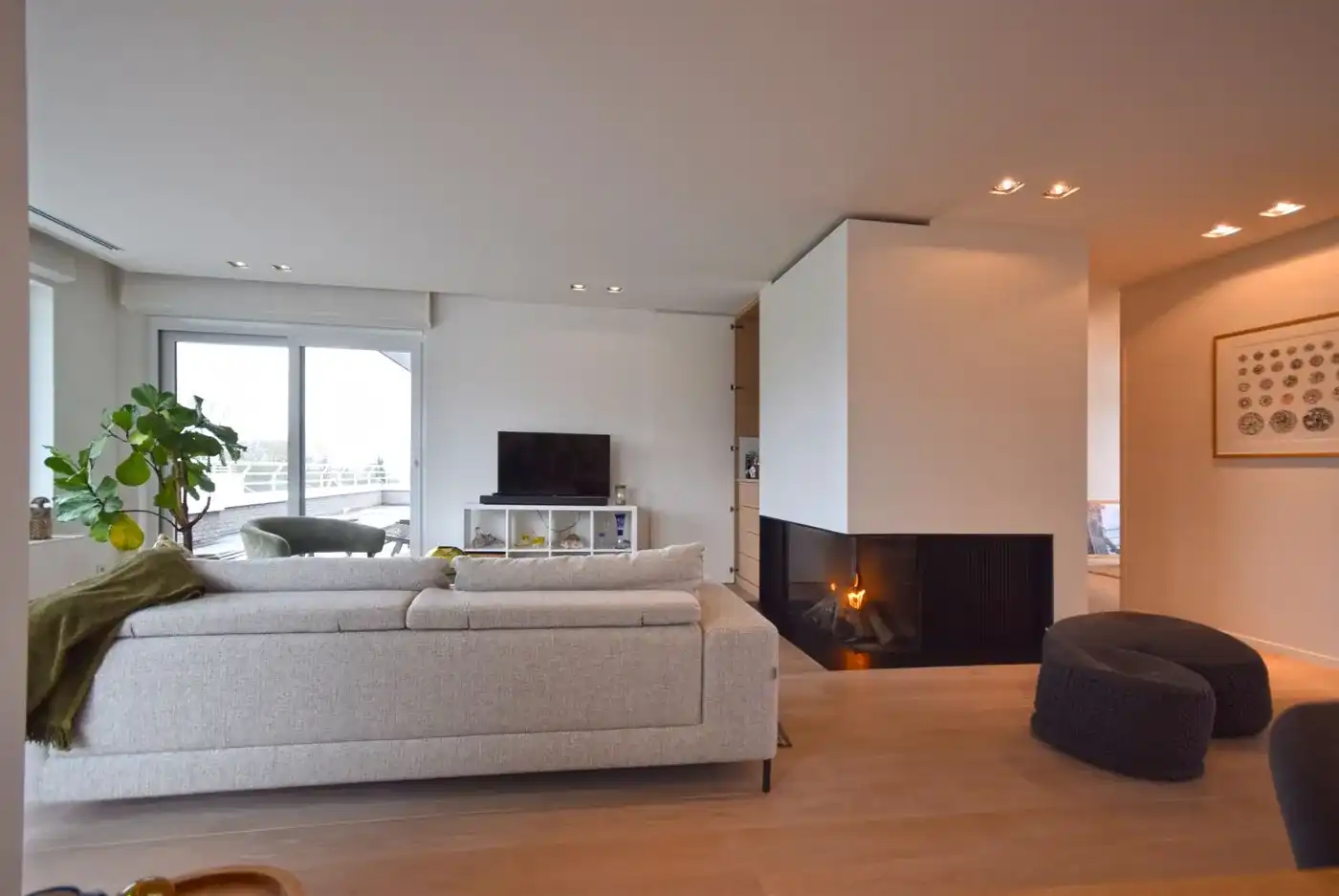EXCLUSIEF PENTHOUSE AAN HET STERREBOS – WAAR LUXE, RUST EN PANORAMISCHE VERGEZICHTEN SAMENKOMEN foto 2