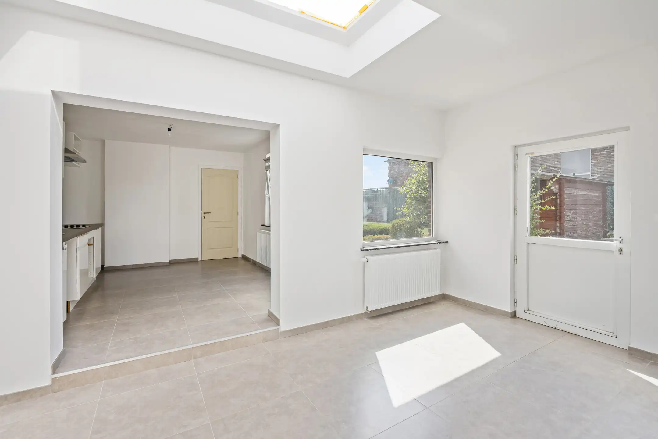 Instapklare gezinswoning met garage te Elst  foto 7