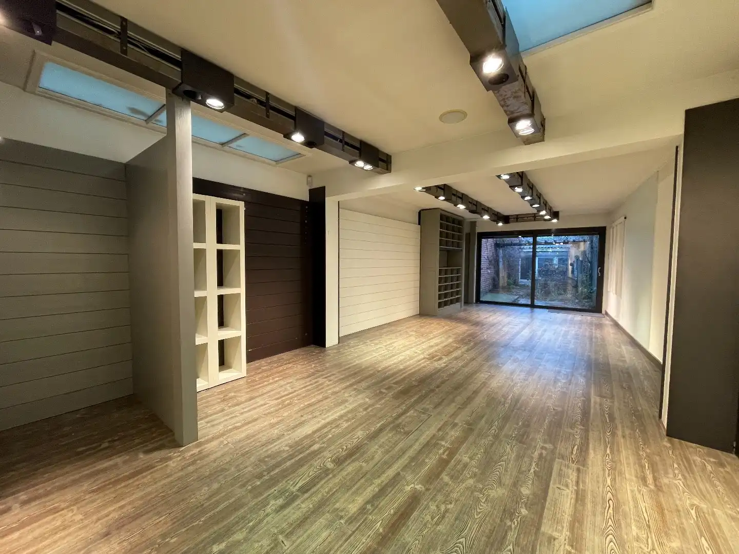 Handelspand in centrum Roeselare foto 2