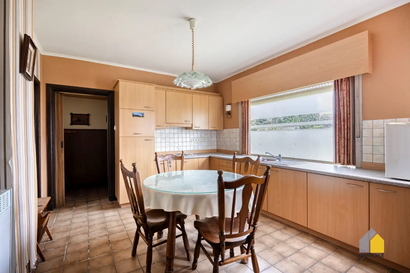 Te renoveren woning met 3 slpks op een perceel van 6 a 44 ca. foto 9