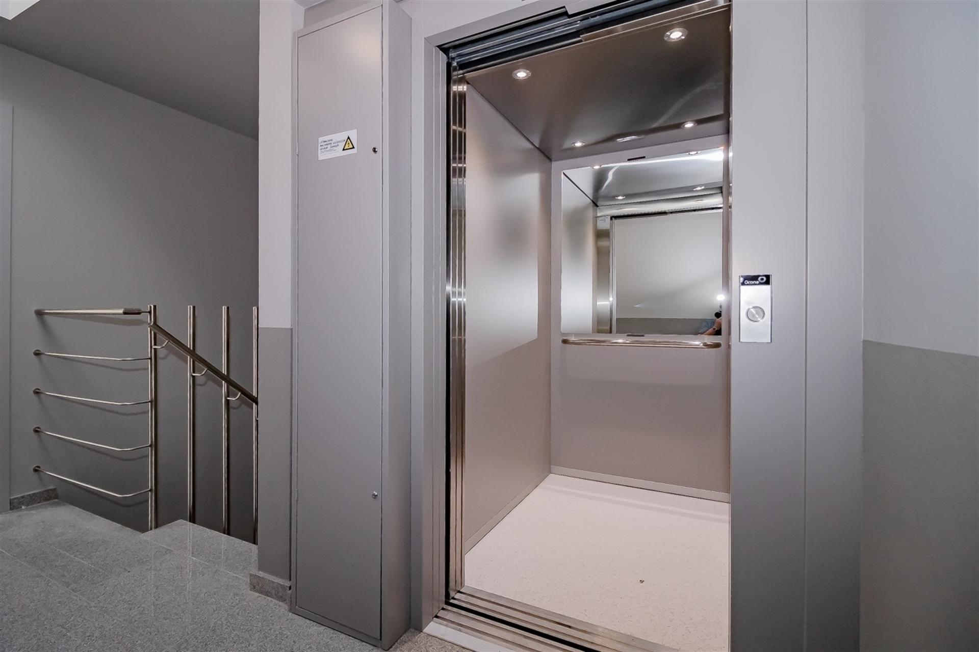 Recent (2017) en Instapklaar appartement met ultiem wooncomfort, goedgelegen te Roksem. foto 11