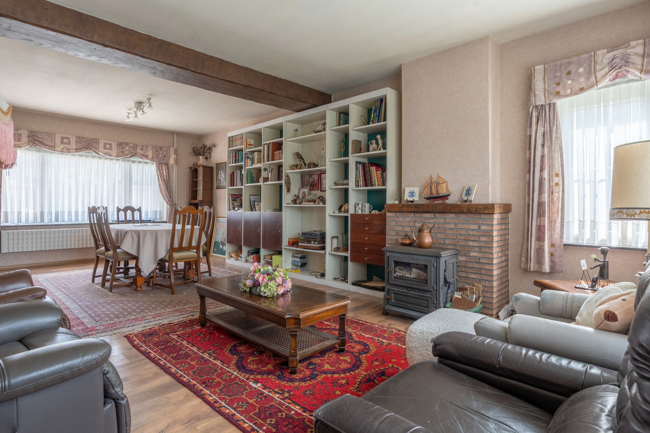 Te renoveren charmante woning met 3 slpks op 614 m² foto 7
