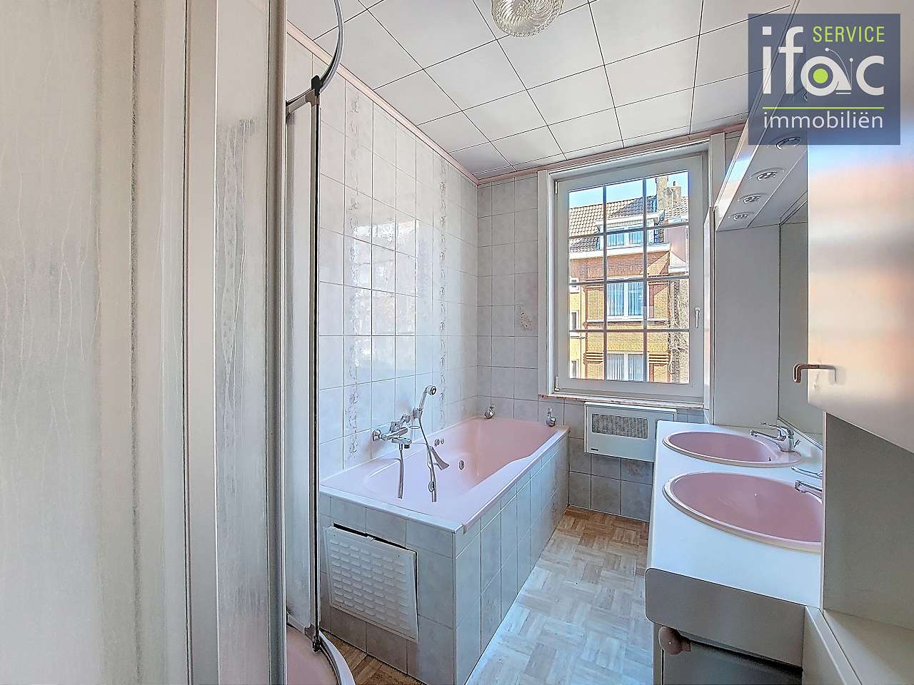 Rijhuis te koop foto 16