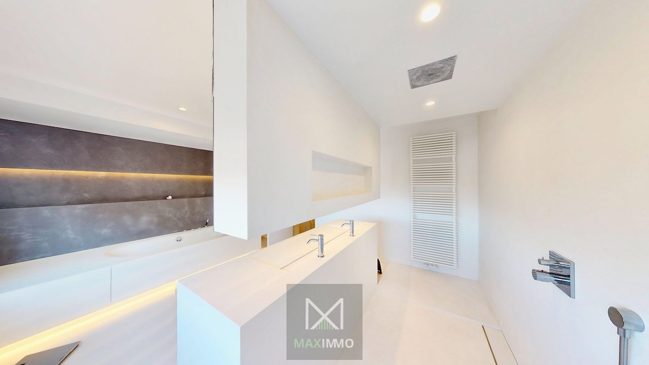 🏡 THE ONE & ONLY – Architecturale parel in hartje Lauwe! foto 13