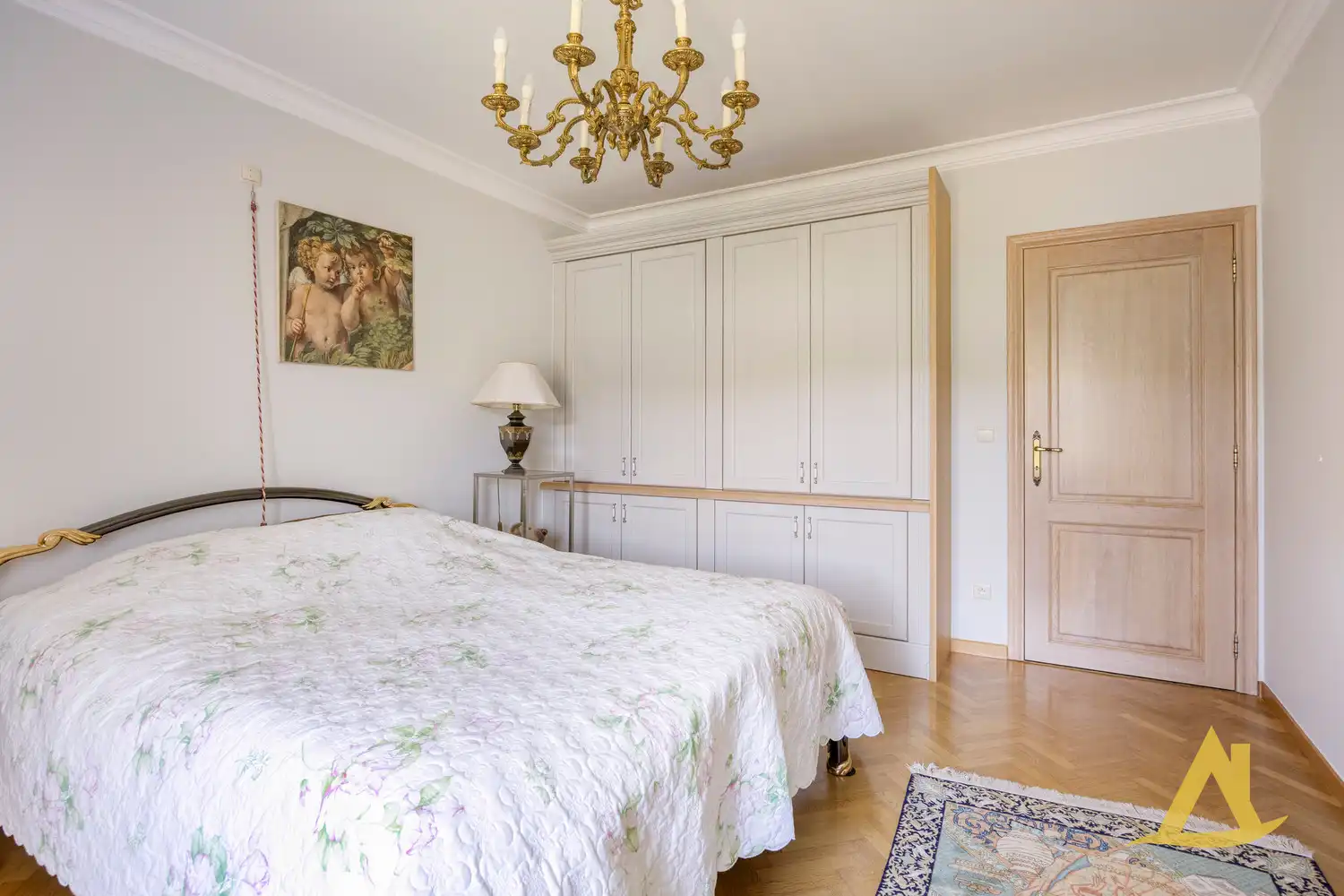 EXCLUSIEVE VILLA MET PARKTUIN EN ZWEMVIJVER OP EEN PERCEEL VAN 1HA 5A 16CA! foto 36