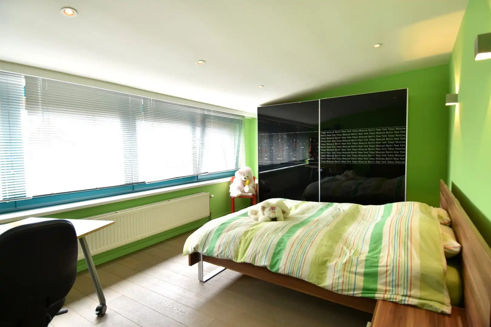 Uitzonderlijk vastgoed te koop op een zeer royaal perceel (2103 m²) in Gullegem foto 14