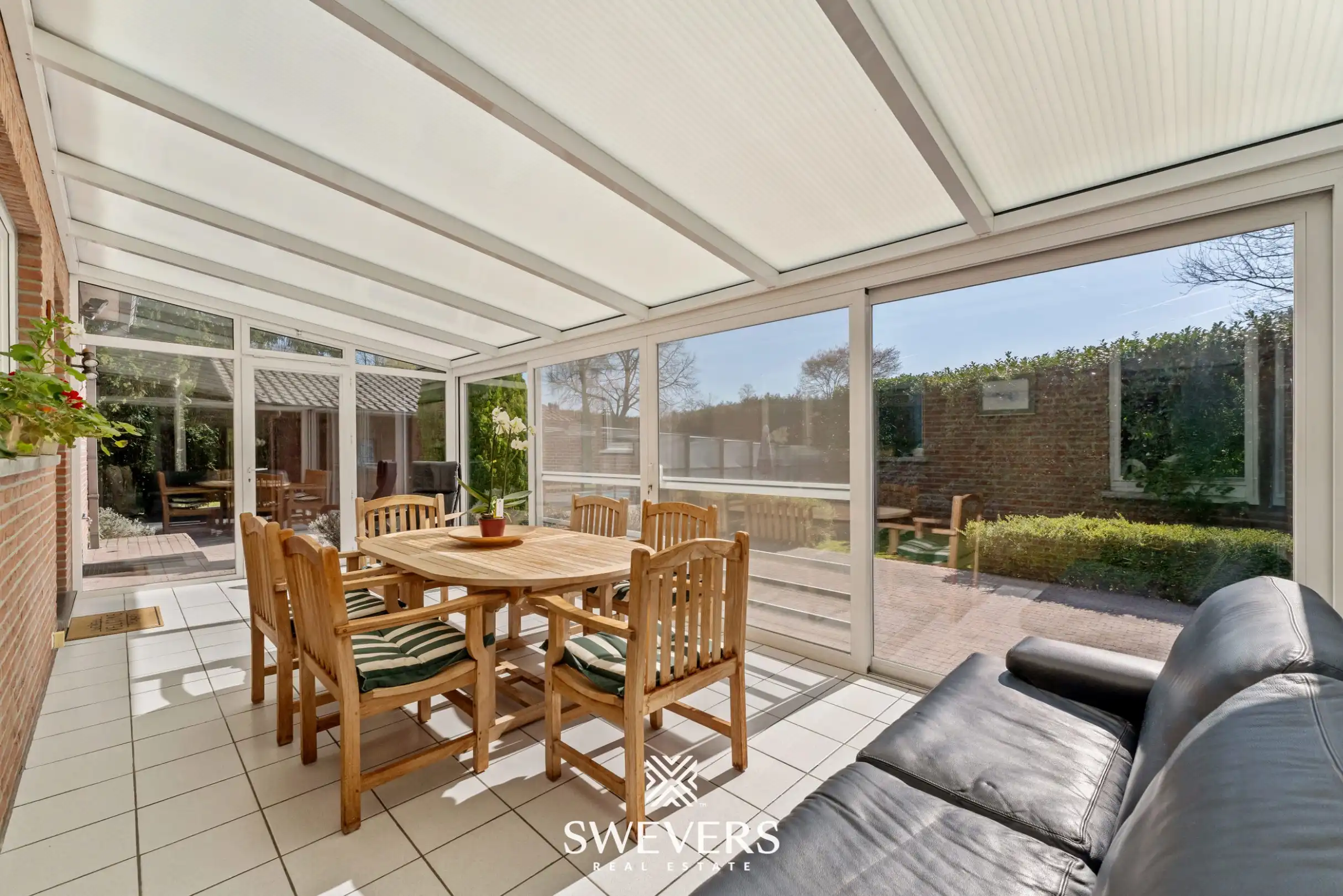 Ruime open bebouwing met zwembad op zonnig perceel (22a42ca) in Bolderberg foto 10