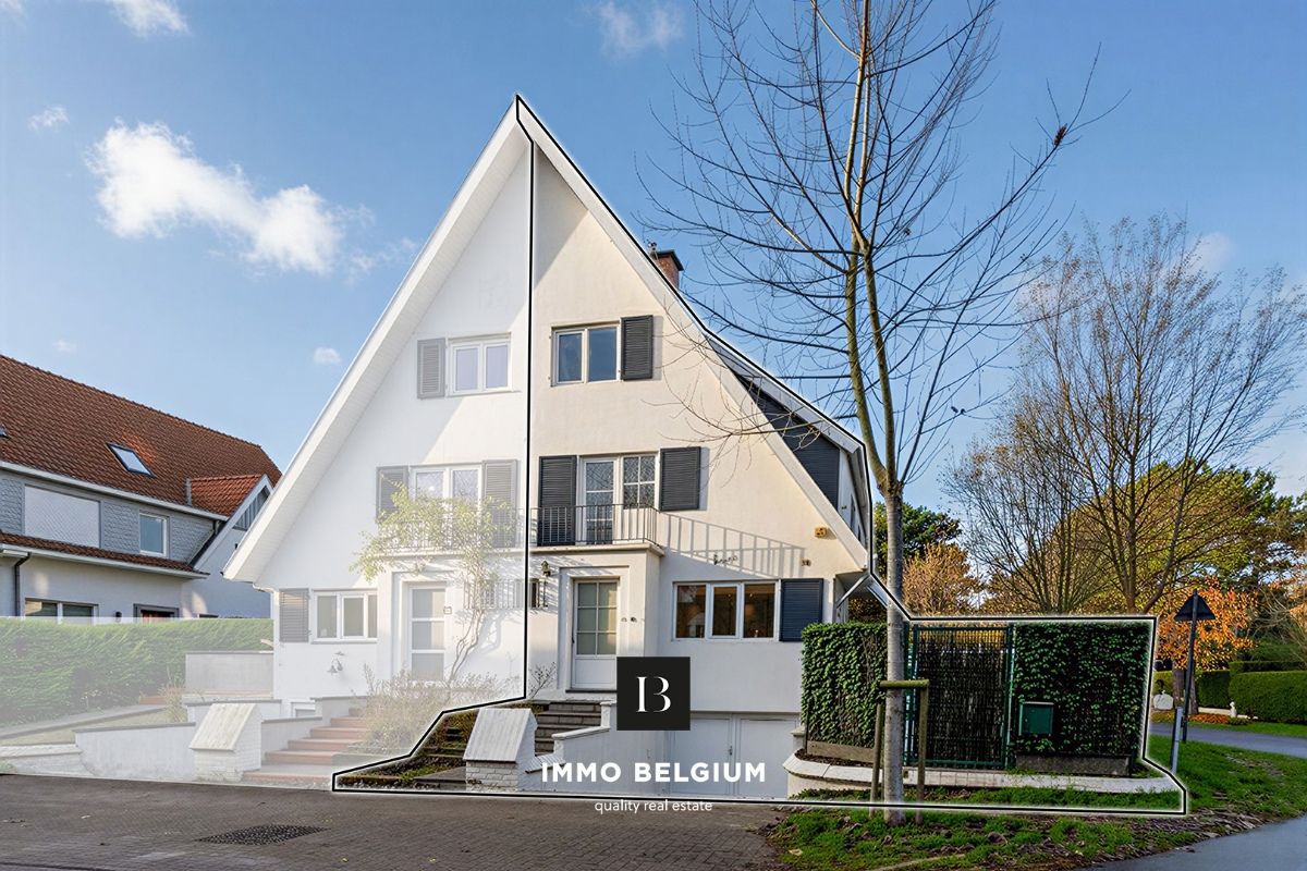 Prachtig gerenoveerde woning op 700m van het strand foto 18