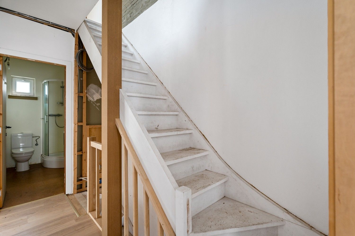 Leuke, verder af te werken woning met 3 slaapkamers en tuin op toplocatie in Lier! foto 16