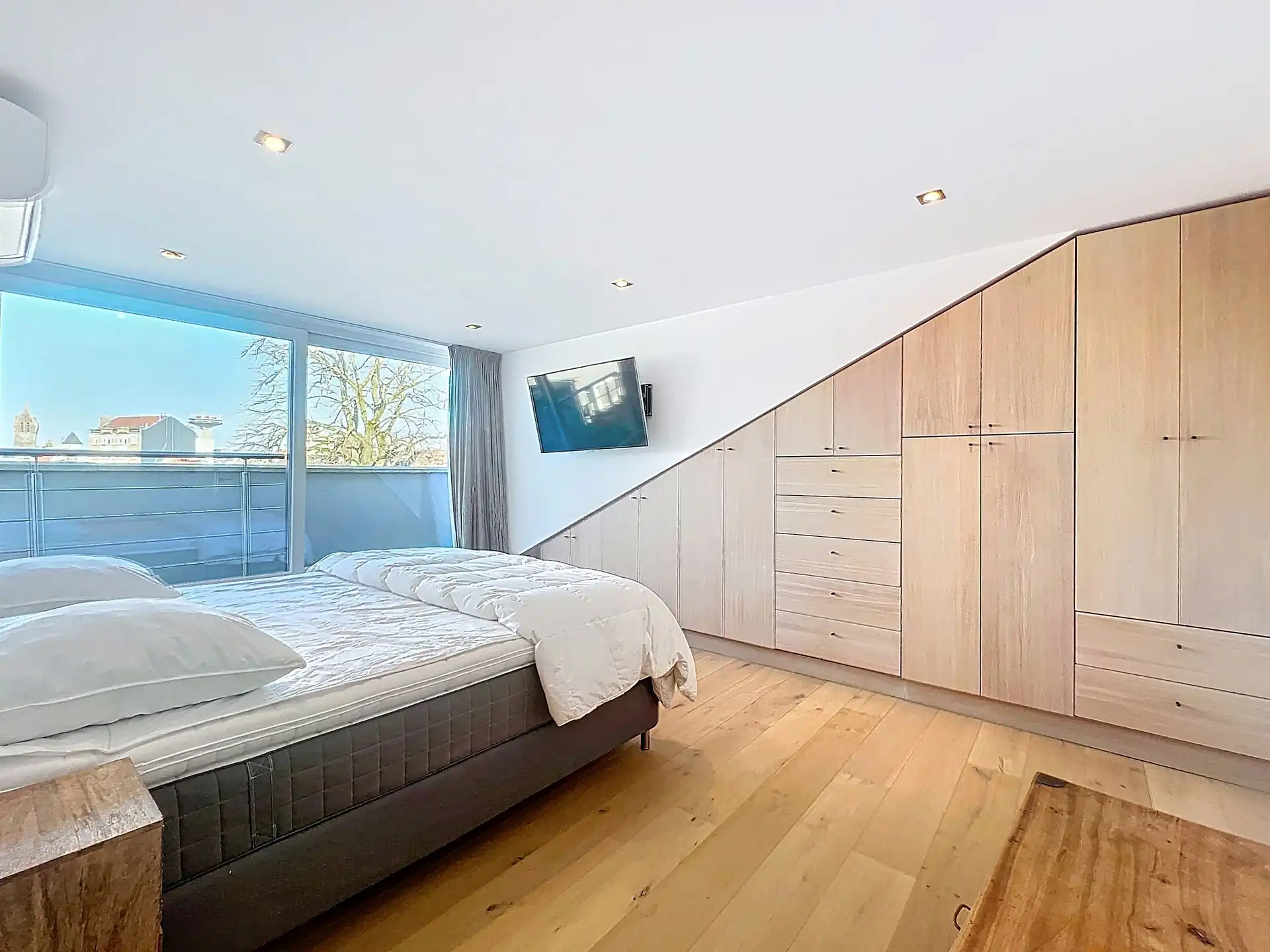 Gemeubileerd penthouse met 3 slaapkamers en prachtig terras foto 6
