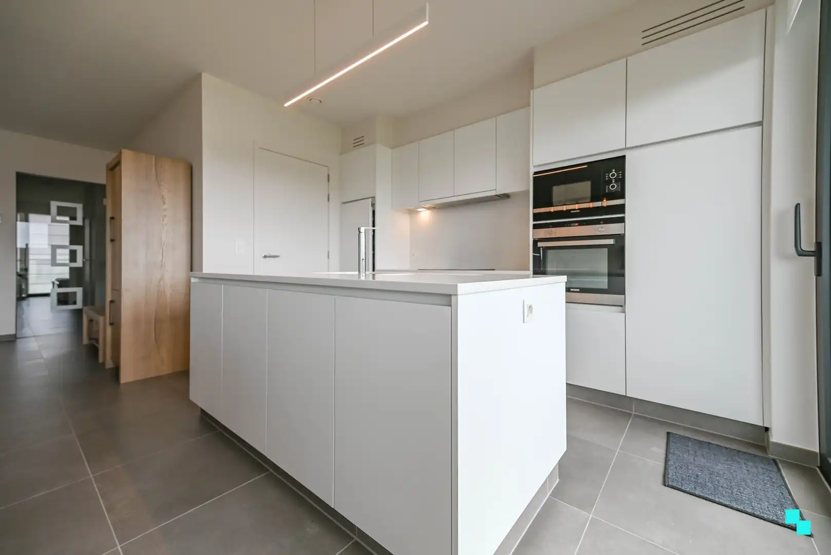 Energieneutraal tweeslaapkamerappartement in groene omgeving te Izegem foto 11