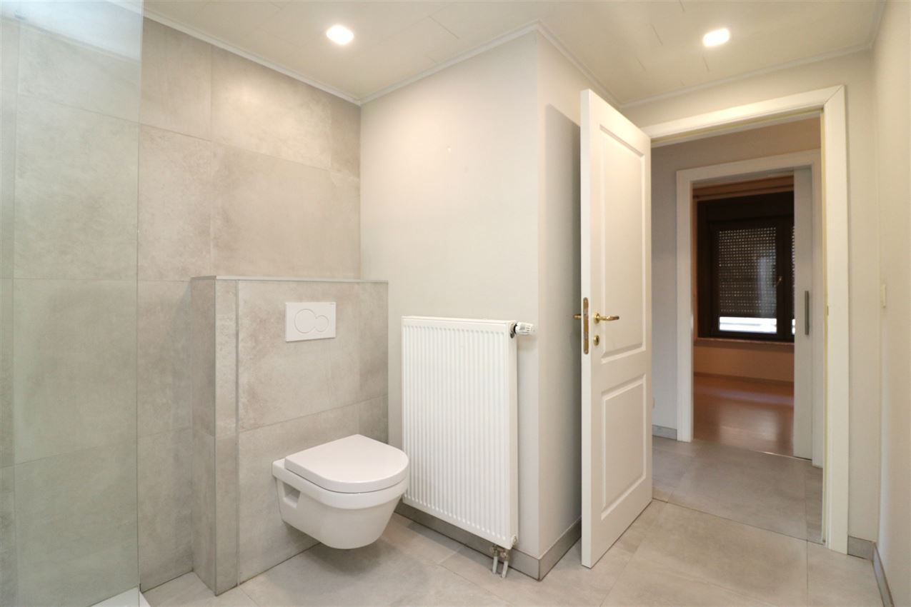 Gerenoveerd, rustig gelegen, 3 slpk foto 20