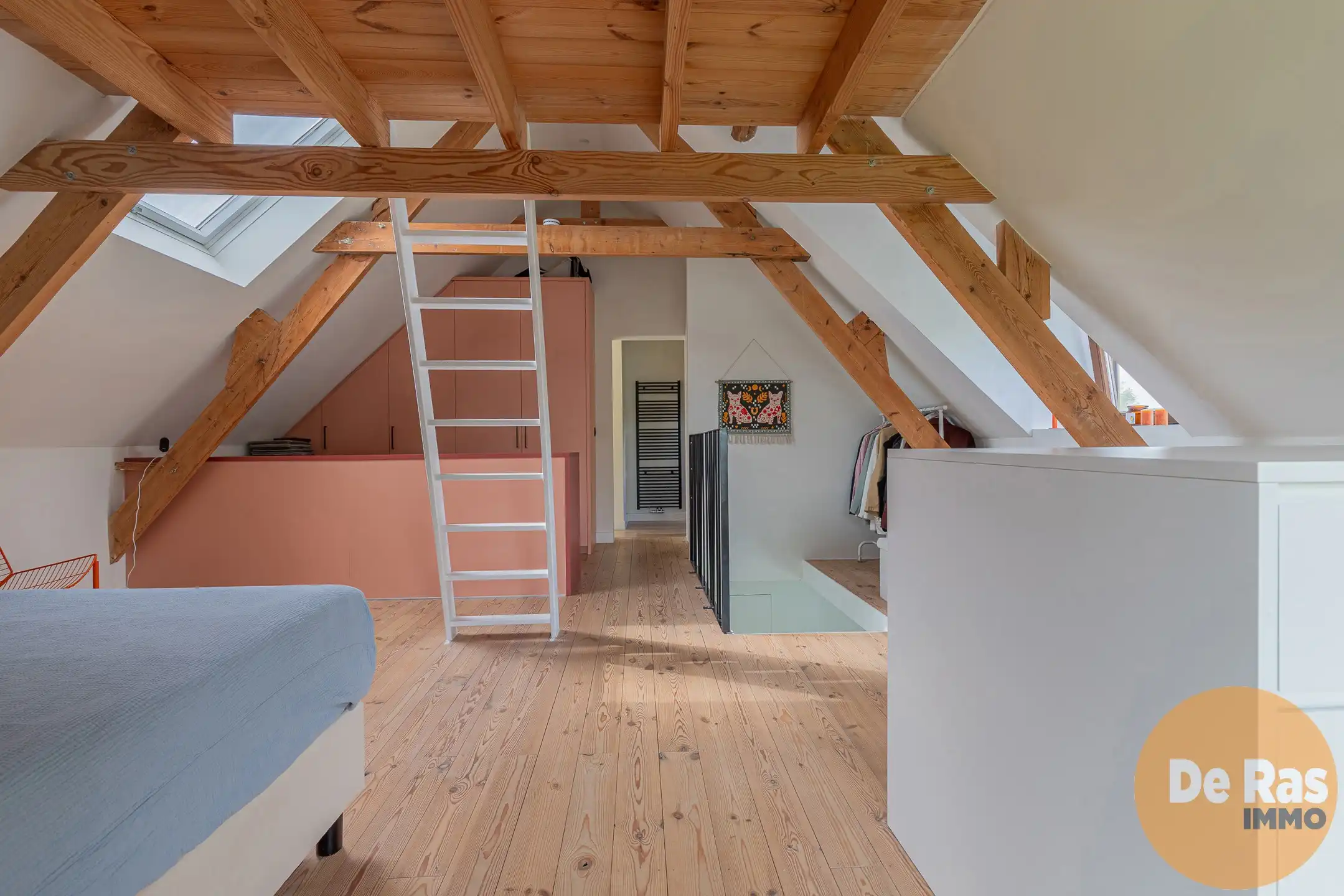 BURST-Mooi gerenoveerde hoeve op rustige locatie met carport foto 15