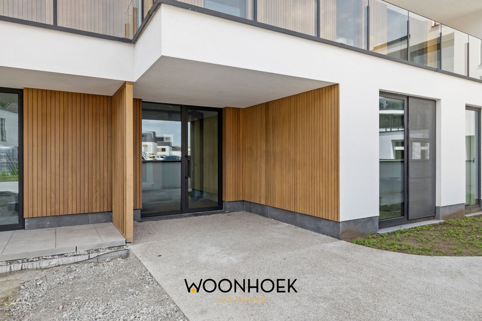 3- slpk luxeappartement met staanplaats in het Oeverpark! foto 3
