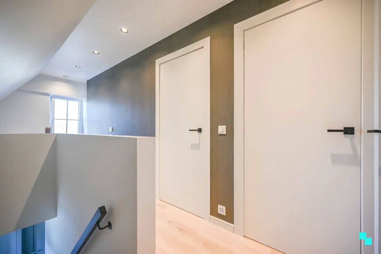 Gerenoveerde, veelzijdige woning in Anzegem foto 12