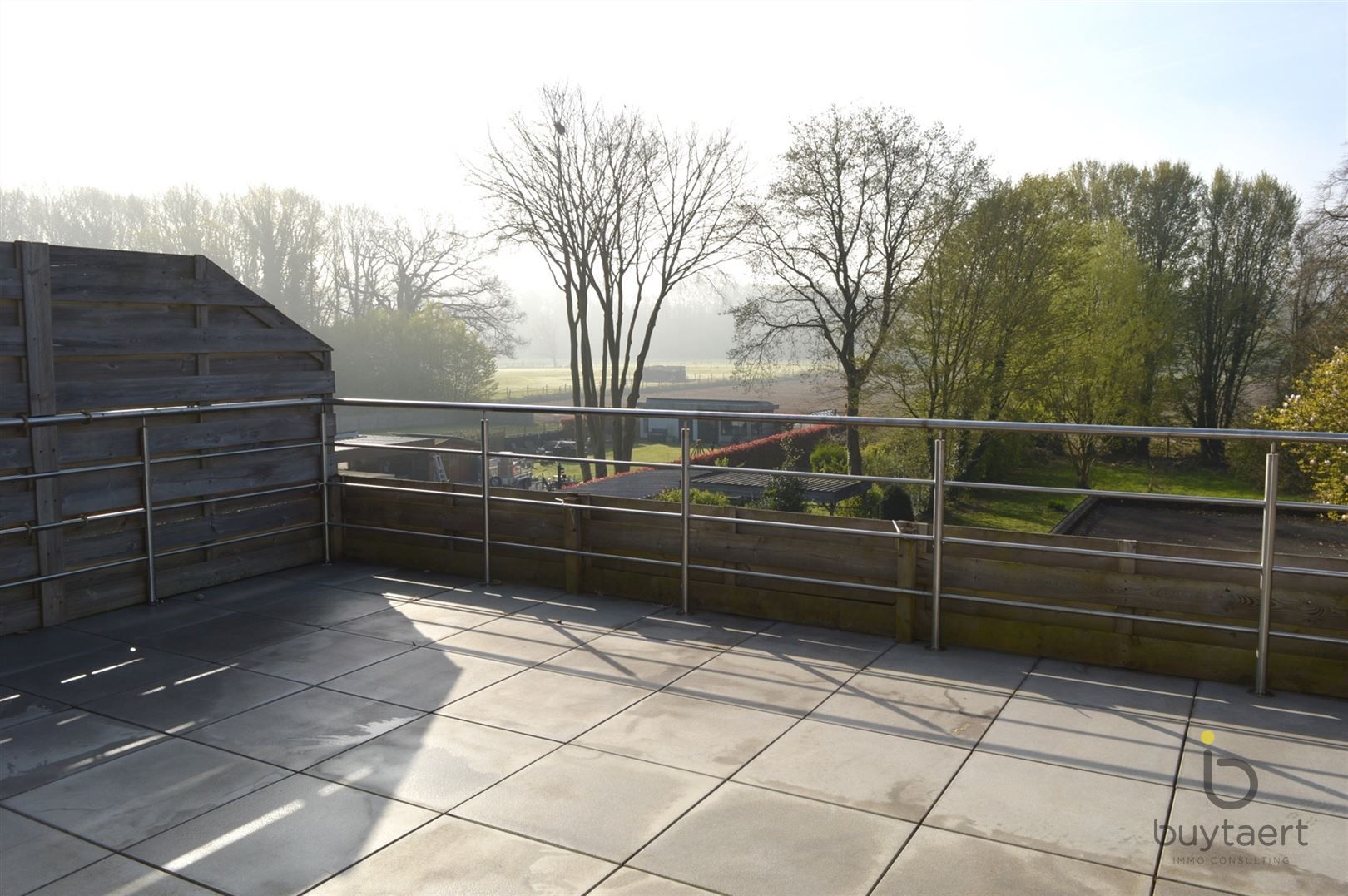Appartement met één slaapkamer en prachtig terras met autoplaats. foto 4