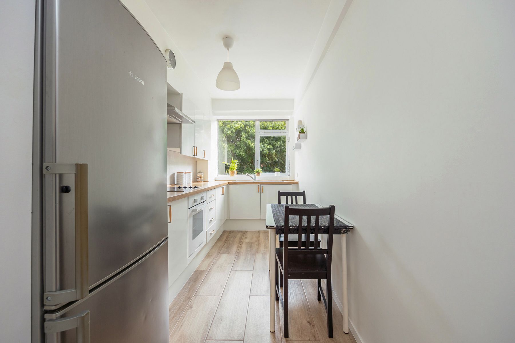 Instapklaar appartement te koop in Deurne nabij Rivierenhof foto 4