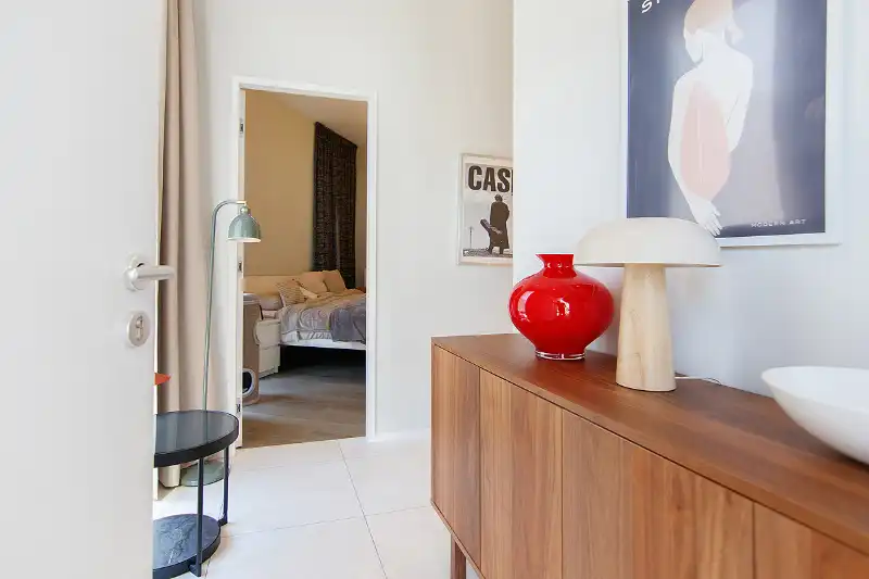 Luxueus ingericht appartement met 2 slaapkamers in de gezelligste straat van Genk foto 4