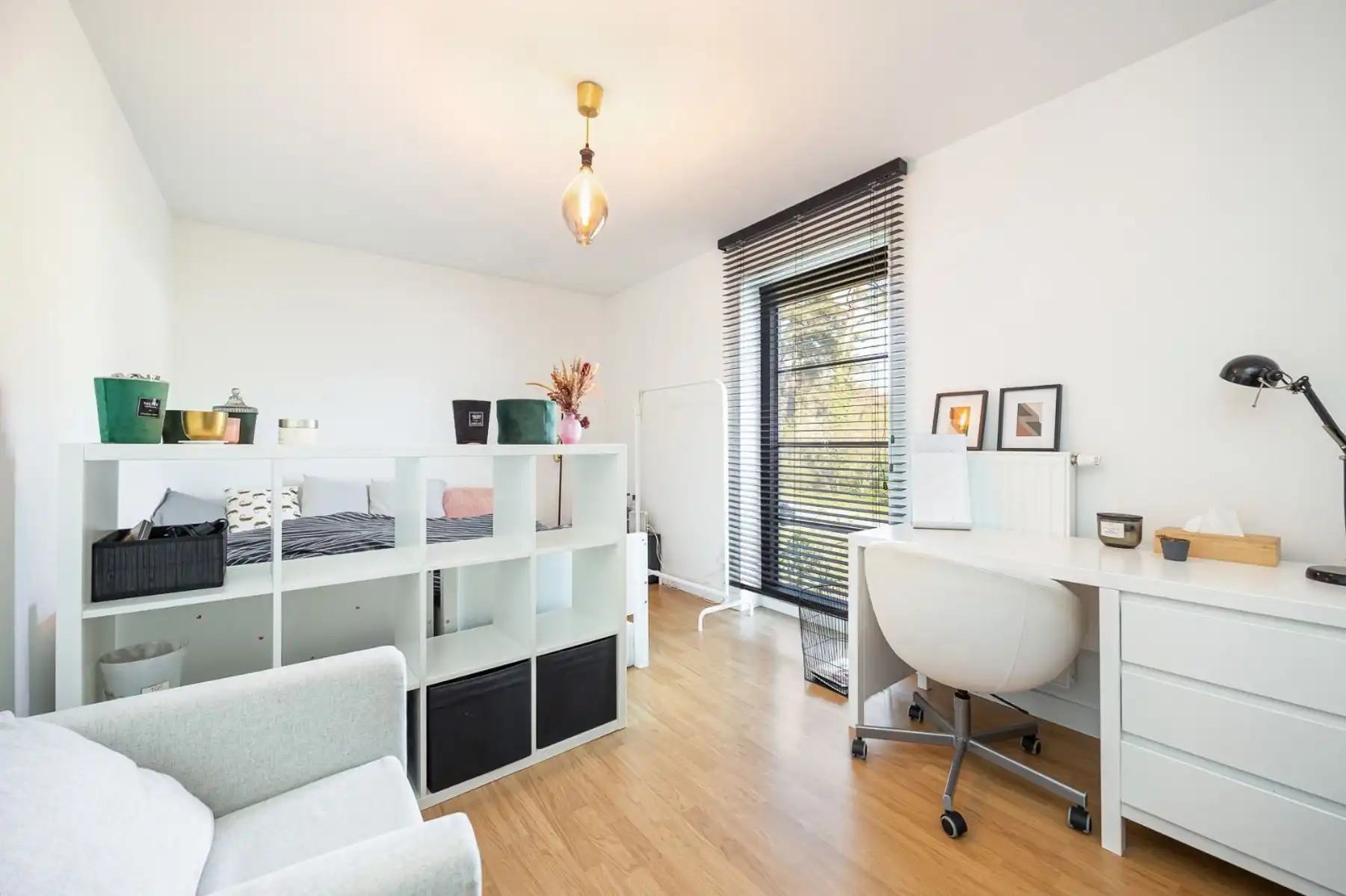 Recente halfopen BEN-woning met zwembad foto 14