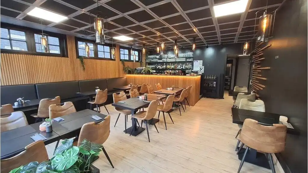 Overname instapklaar Pizza en Fast-food restaurant met Terras in Brugge foto 2