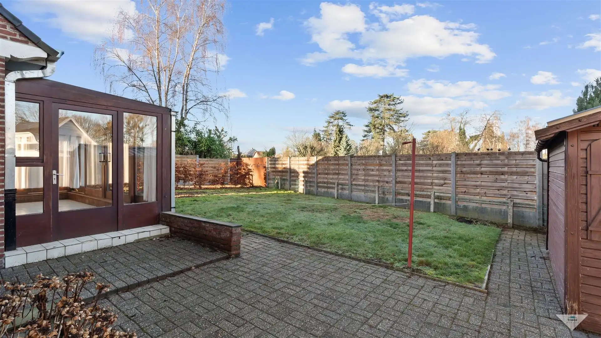 Te renoveren alleenstaande woning op toplocatie foto 3