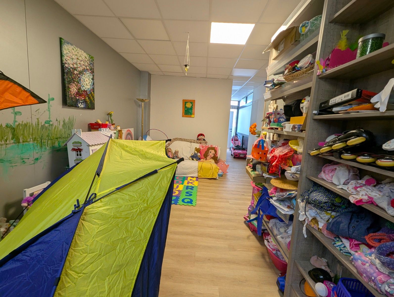 Instapklaar gelijkvloers appartement met 2 slaapkamers & polyvalente ruimte! foto 12