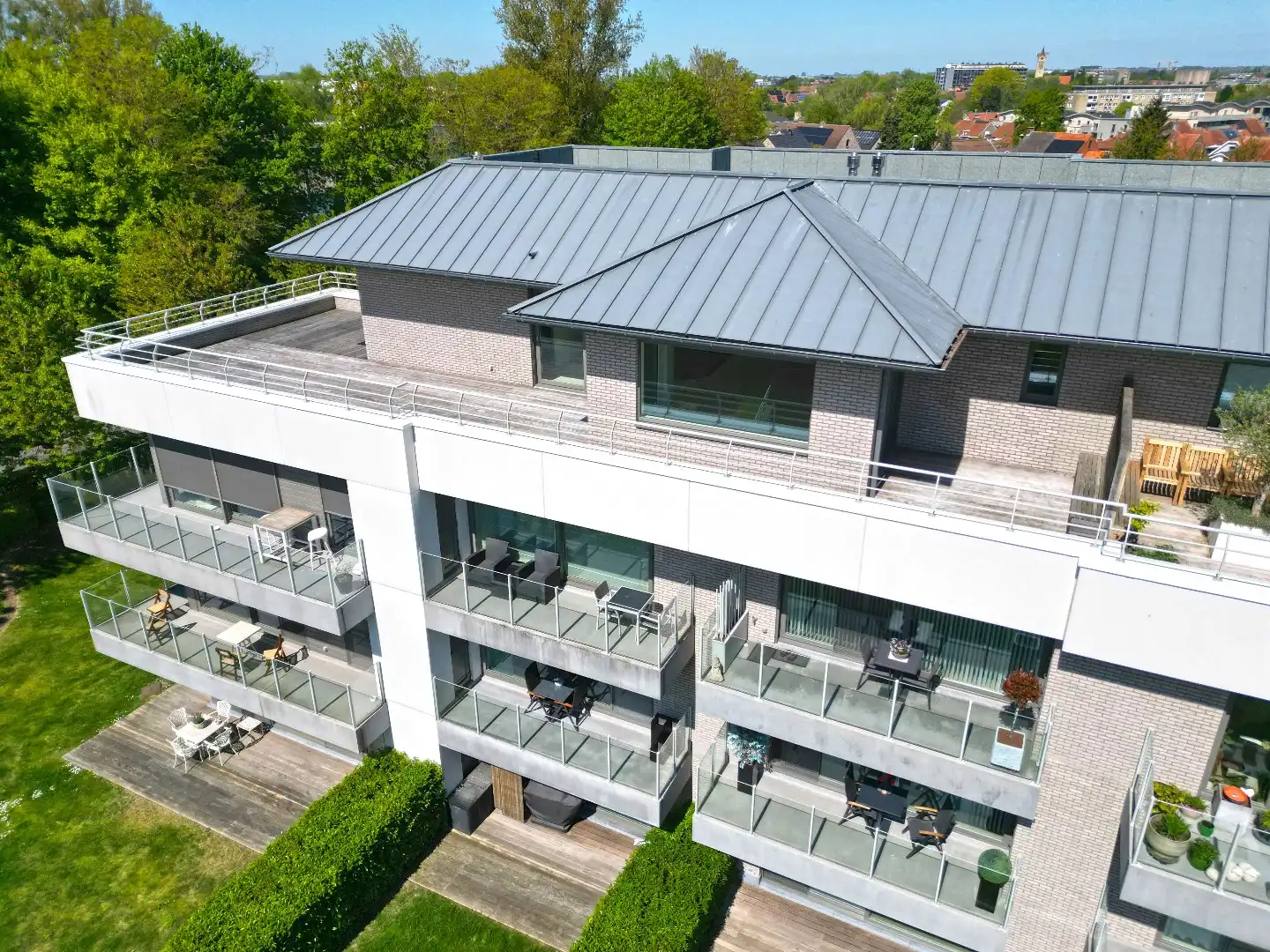 LUXE PENTHOUSE MET ADEMBENEMEND ZICHT OP STERREBOS. foto 28