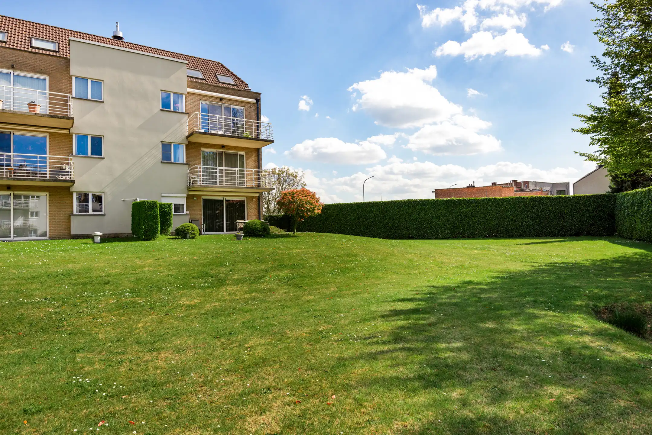Ruim en energiezuinig 2-slk-appartement met zonnig terras foto 2