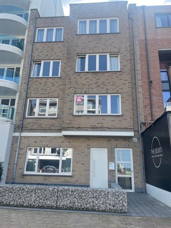 Appartement met 2 slaapkamers+ berging in centrum Koksijde foto 8