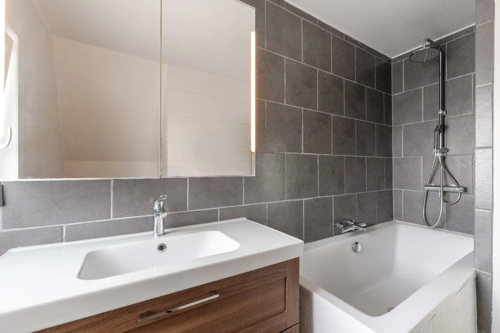 KARAKTERVOLLE ALLEENSTAANDE WONING MET 3 SLPKS | ZONNEPANELEN foto 14