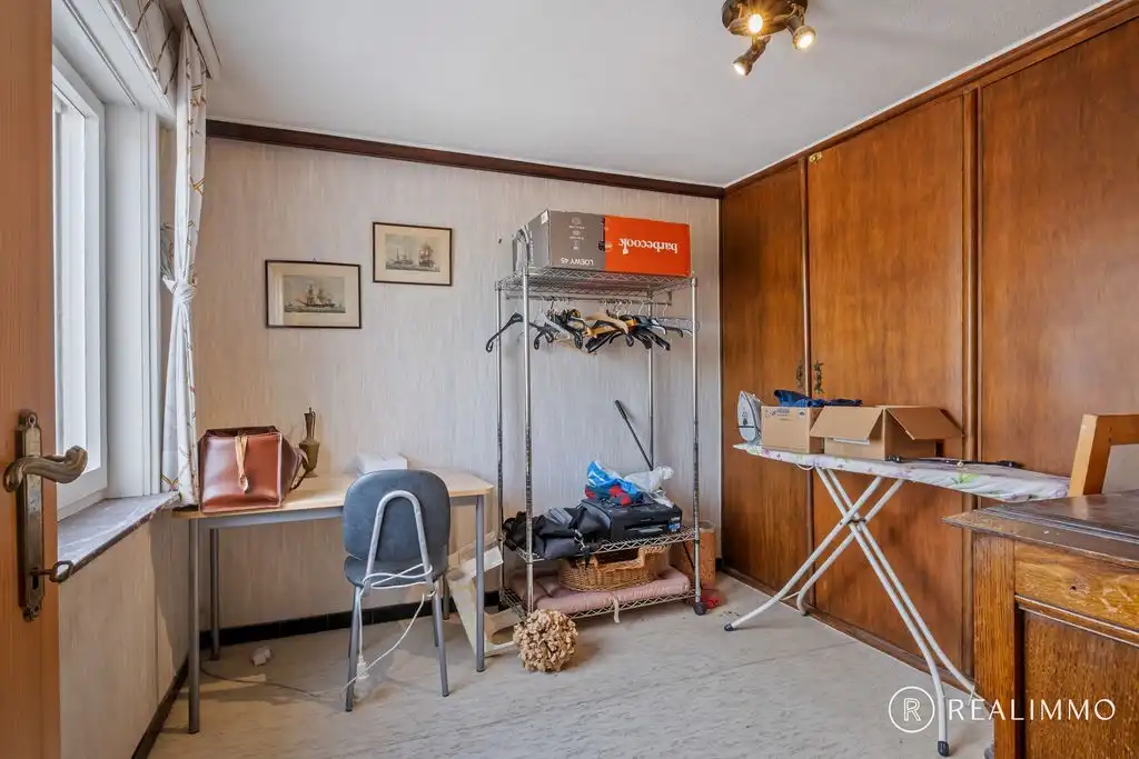 Te renoveren gezinswoning met uitweg en garage in Avelgem foto 13